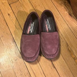 Skechers Relaxed Fit Air Cooled Memory Foam size 6 wide gently preowned